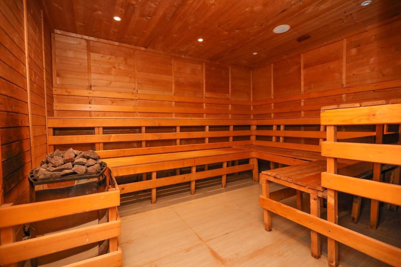 Курортные отели Diana Resort Бэиле-Еркулане-45