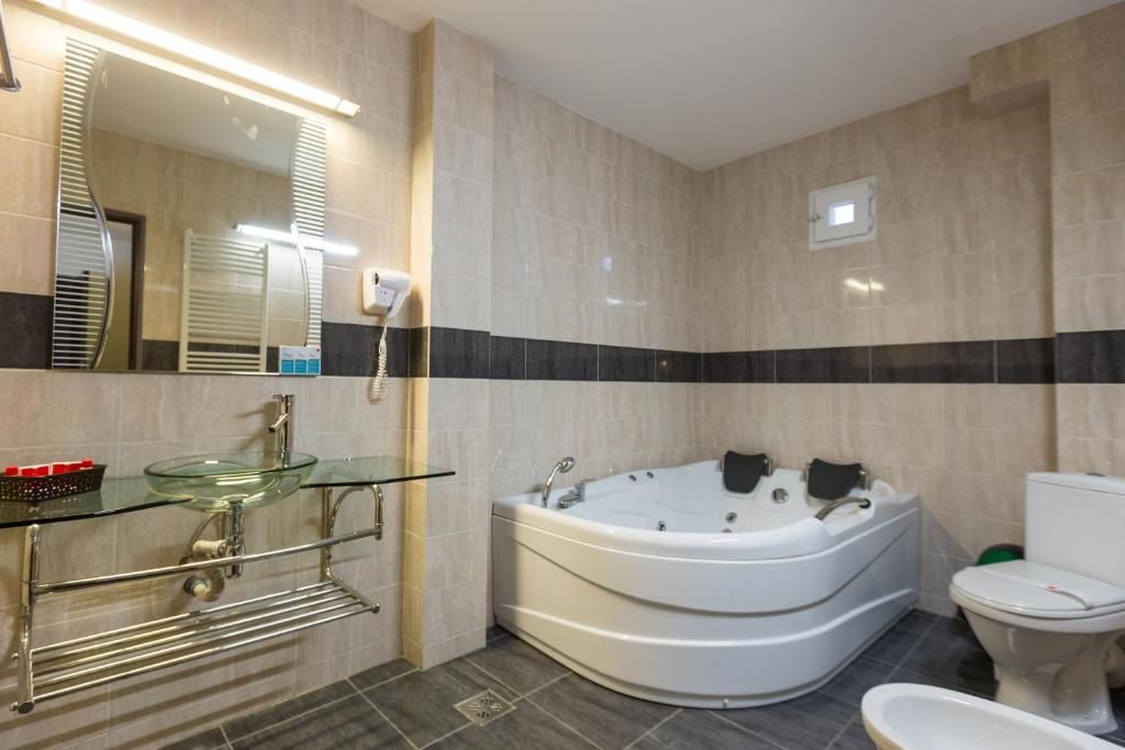 Курортные отели Diana Resort Бэиле-Еркулане-50