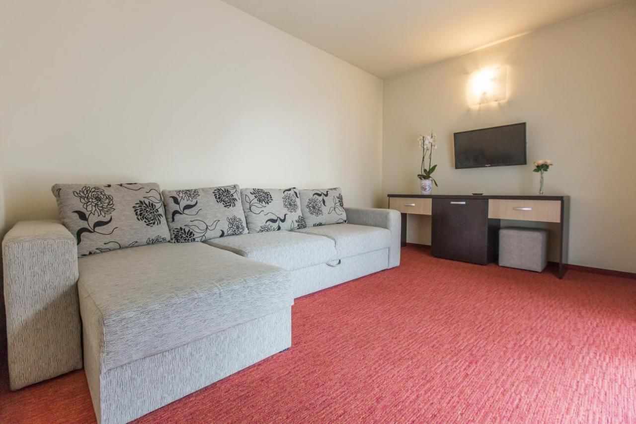 Курортные отели Diana Resort Бэиле-Еркулане-12